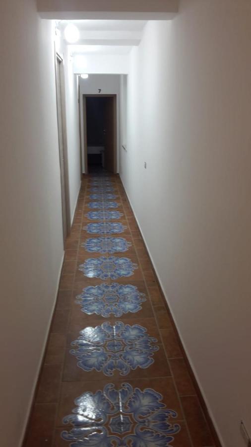 Nuova Aurora Rent Rooms ロッカルメーラ エクステリア 写真